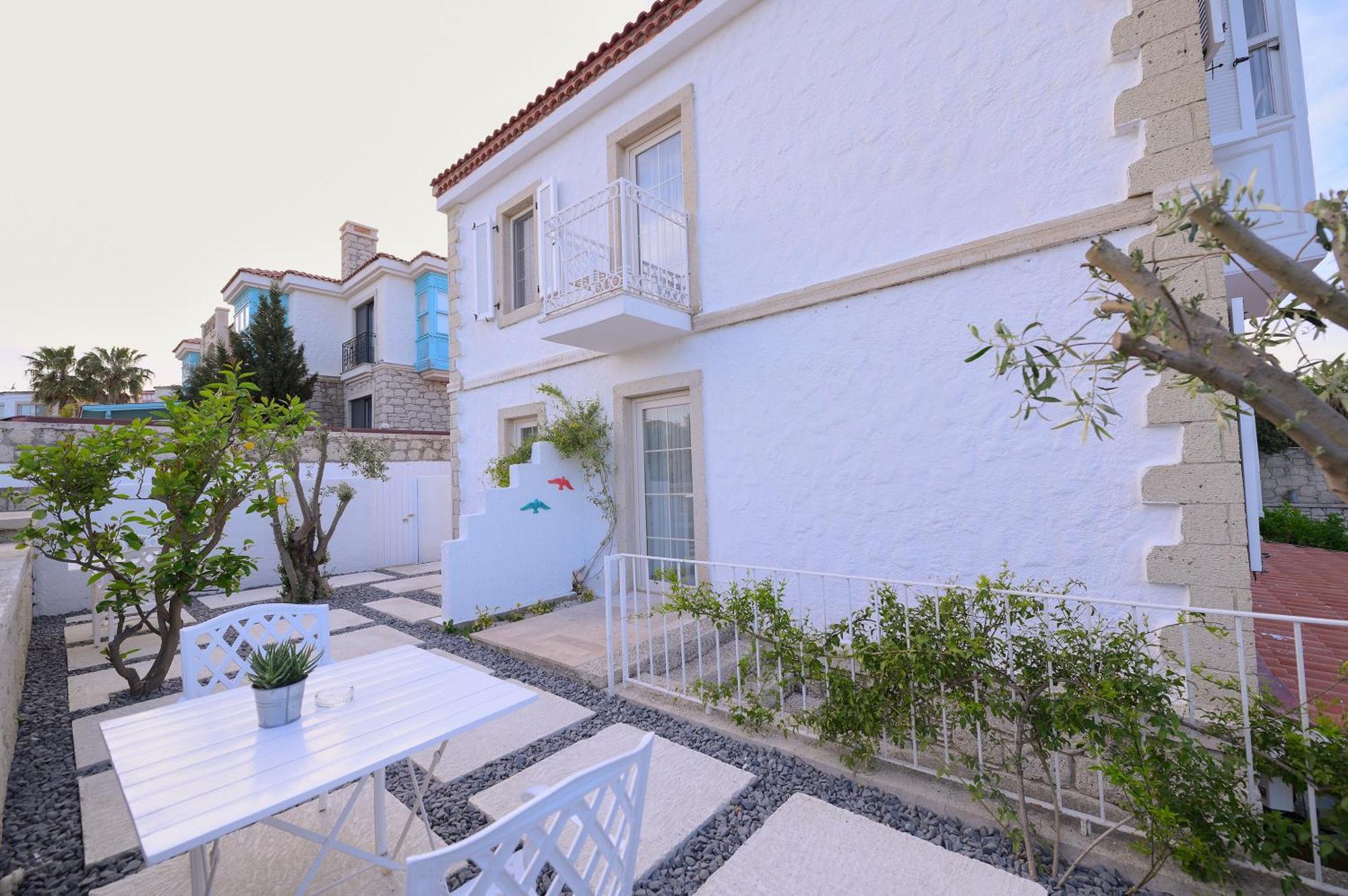 Peremere Alacati Otel Exterior foto