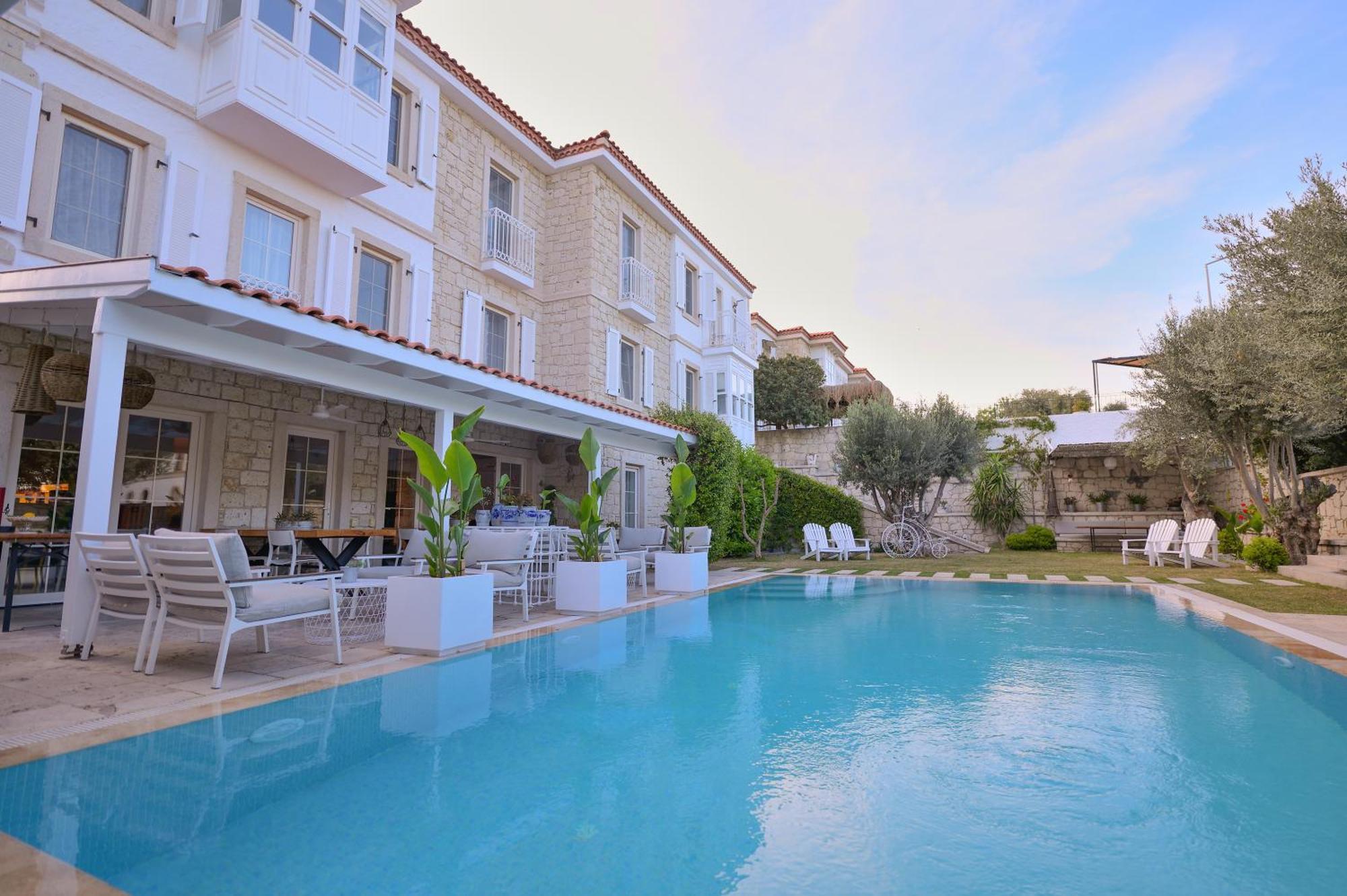 Peremere Alacati Otel Exterior foto
